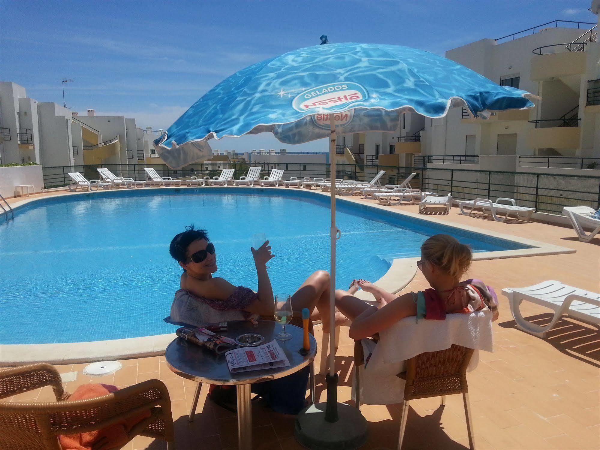 Clube Meia Praia ลากอส ภายนอก รูปภาพ